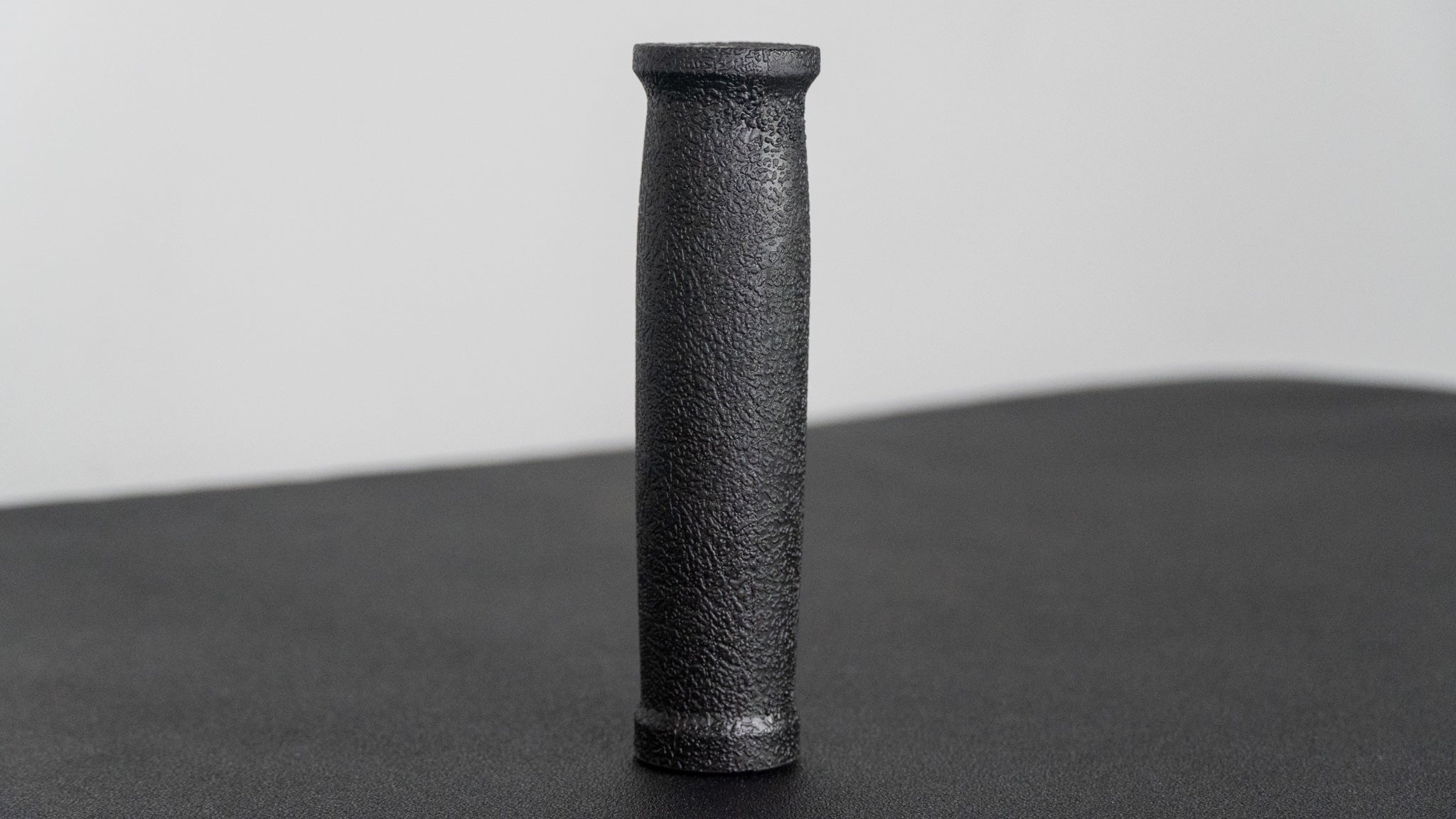 5-1/4” Hard Rubber Machine Grip – One End Closed